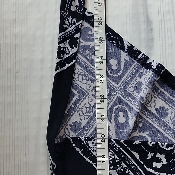 VENUS Black and Navy  Ornate Midi Skirt Womens Size L - Picture 7 of 7